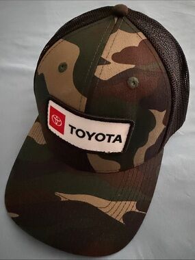 Toyota Camo Trucker Hat - Men's Camouflage Baseball Cap